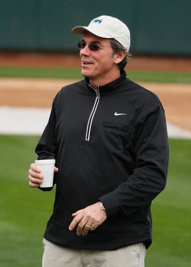 Billy Beane As GM Billy Beane joins former Yankee in bringing Moneyball to