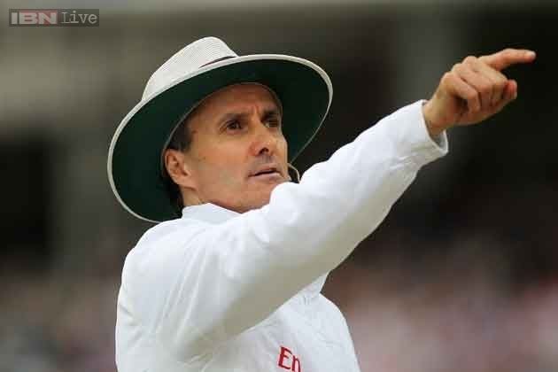 Billy Bowden Billy Bowden returns to Emirates Elite Panel of ICC