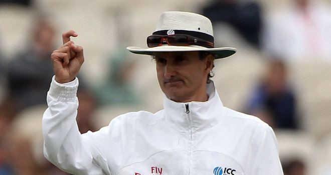 Billy Bowden Billy Bowden returns to ICC Elite Panel of Umpires for