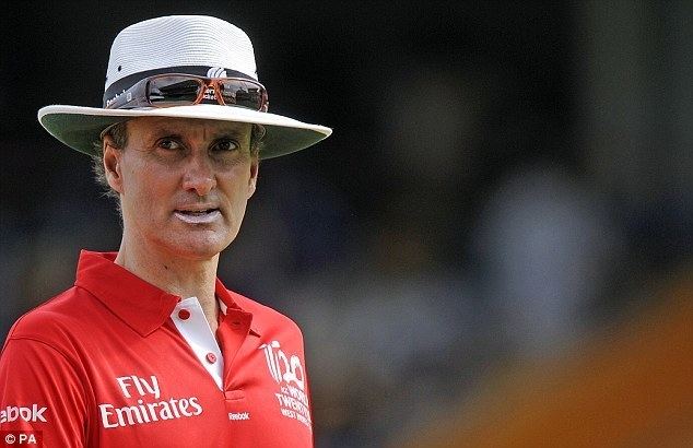Billy Bowden ASHES 2013 Billy Bowden back umpiring after being dropped