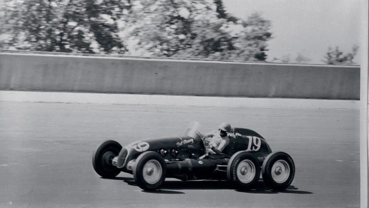 Billy Devore 36 Billy Devore races sixwheeled car at 1948 Indy 500