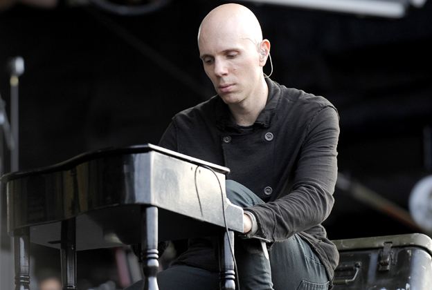 Billy Howerdel A Perfect Circle39s Billy Howerdel on New BestOf Live Set