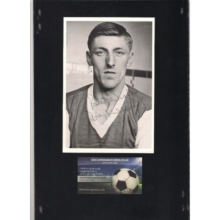Billy McCullough Signed picture of Billy McCullough the Arsenal footballer