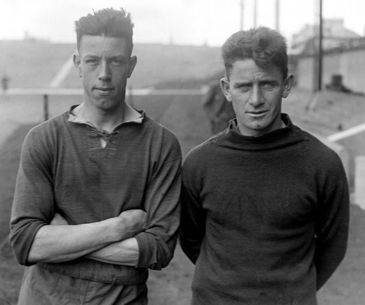 Billy Milne Arsenal footballers Bill Seddon and Billy Milne Bill Seddo Flickr