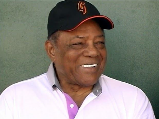 Billy Sample A candid Willie Mays talking baseball with Billy Sample Baseball
