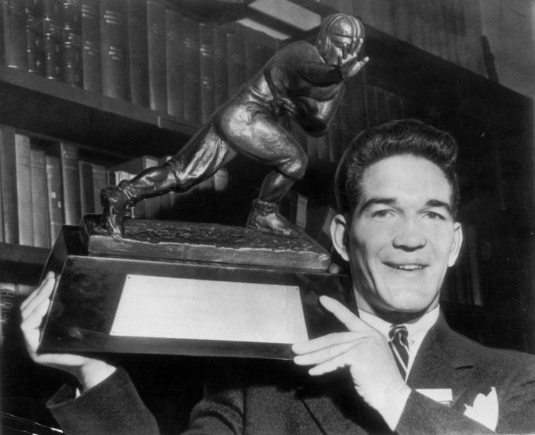 Billy Vessels Statue brings to life the legend of Sooner great Billy Vessels News OK