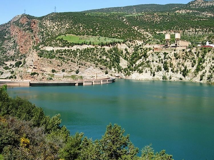 Bin el Ouidane Dam httpsuploadwikimediaorgwikipediacommonsaa