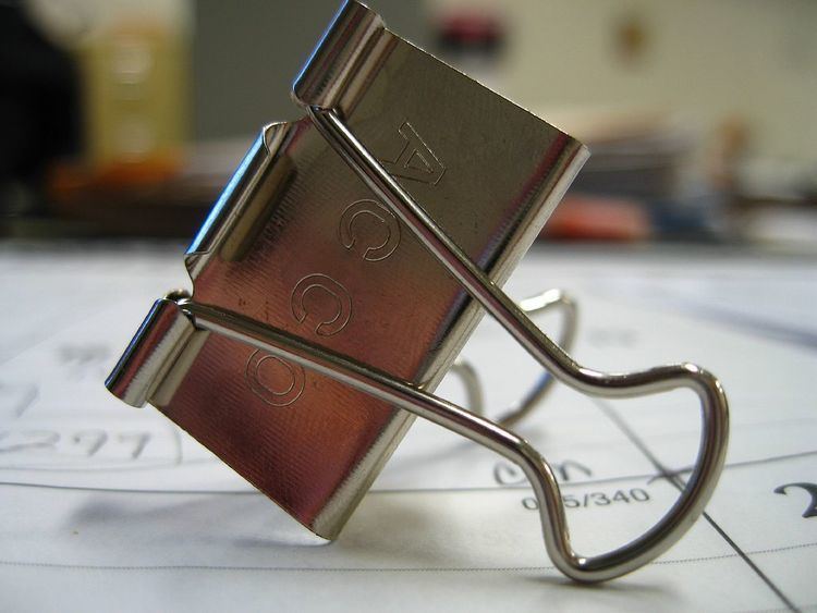 Binder clip