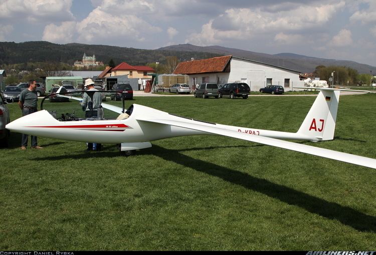 Binder EB28 Binder EB28 edition Untitled Aviation Photo 2269569 Airlinersnet