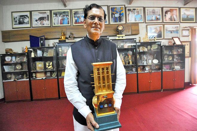 Bindeshwar Pathak Sulabh founder Bindeshwar Pathak beats poverty and caste barrier to