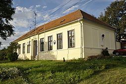 Biskoupky (Brno-Country District) httpsuploadwikimediaorgwikipediacommonsthu
