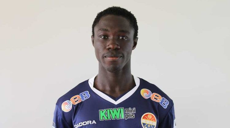 Bismark Adjei-Boateng Ghanaian youth striker Bismark AdjeiBoateng on trial at