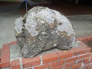Bison (sculpture) httpsuploadwikimediaorgwikipediaenthumb8