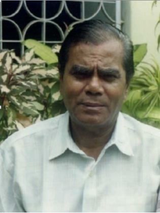 Biswajit Das (playwright) httpsuploadwikimediaorgwikipediacommonsaa