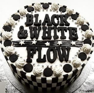 Black & White (Flow album) httpsuploadwikimediaorgwikipediaen00dBla