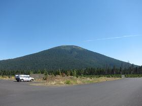 Black Butte (Oregon) httpsuploadwikimediaorgwikipediacommonsthu