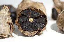 Black garlic (food) httpsuploadwikimediaorgwikipediacommonsthu
