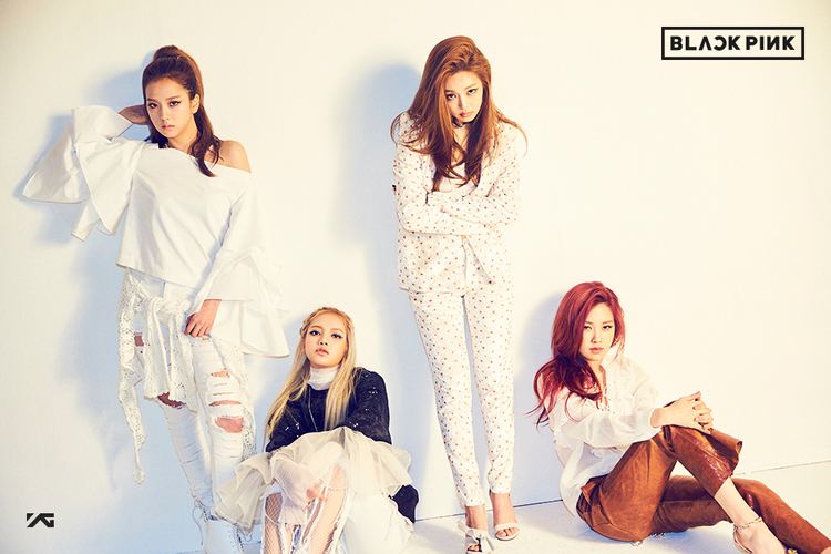 Black Pink YG Reveals New Girl Group Name And Group Photos Soompi