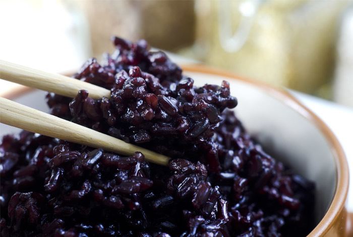 Black rice 8 Amazing Health Benefits of 39Forbidden39 Black Rice Nutrition Secrets