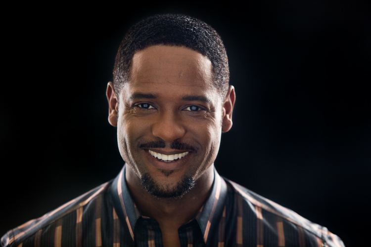 Blair Underwood Sighting Blair Underwood Dines at Harry Caray39s Harry