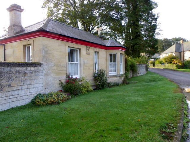 Blatherwycke Gatehouse Blatherwycke Maigheachgheal ccbysa20 Geograph