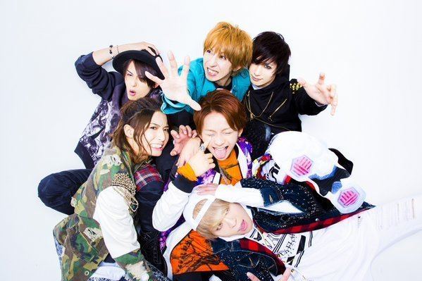 Blu-Billion BluBiLLioN39s new look visual ioner