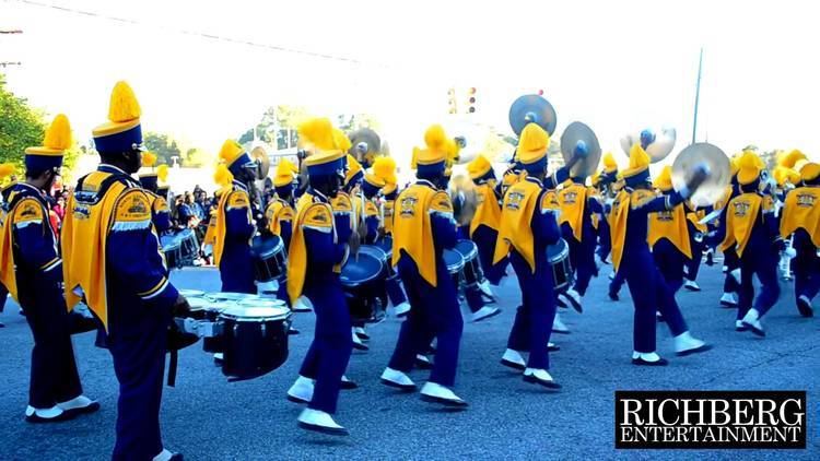 Blue and Gold Marching Machine NC AampT Blue amp Gold Marching Machine HomeComing Parade 2014 YouTube