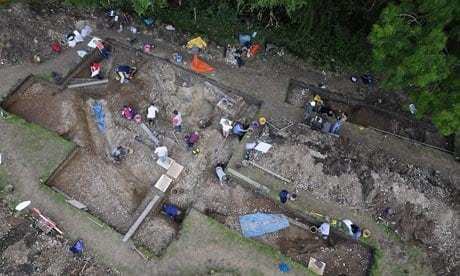 Bluestonehenge Second Stonehenge39 discovered near original Science The Guardian