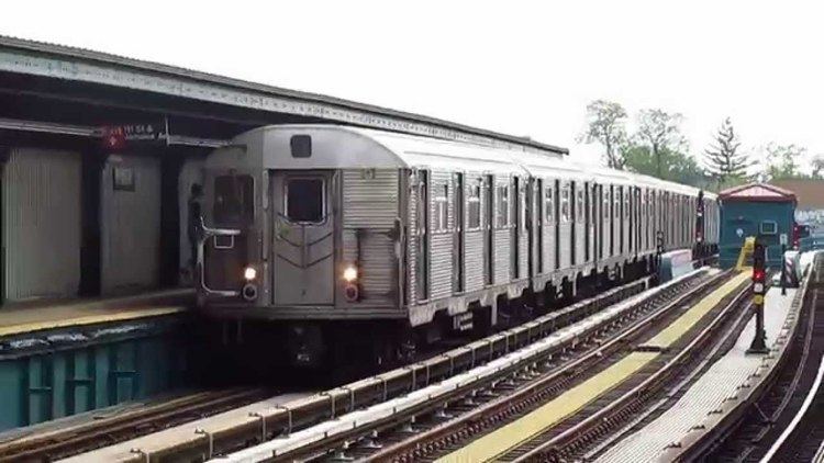 BMT Jamaica Line BMT Jamaica line Jamaica Center bound R32 J Train bypassing 111