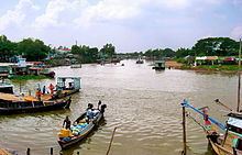 Bình Di River httpsuploadwikimediaorgwikipediacommonsthu