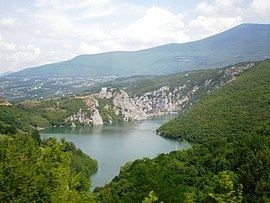 Bočac Lake httpsuploadwikimediaorgwikipediacommonsthu