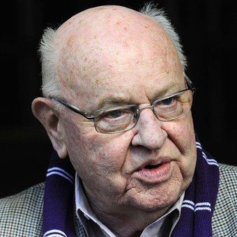 Bob Maguire Churchless Father Bob Maguire to develop 39parish without