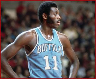 Davenport Sports Network - On September 25, 1951 Bob McAdoo was born in  Greensboro, North Carolina. He attended Ben L. Smith High School, where he  participated in basketball and track. As a