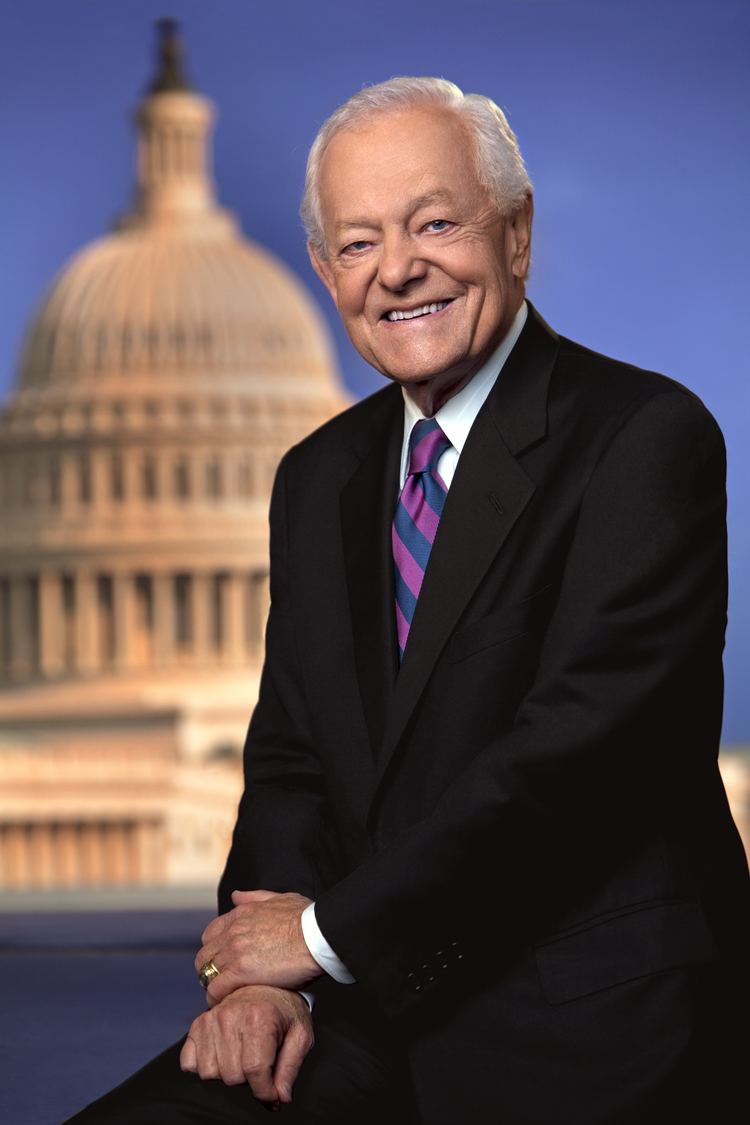 Bob Schieffer Bob Schieffer to Receive NAB Distinguished Service Award