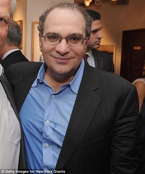 Bob Weinstein idailymailcoukipix20120407article0127FA