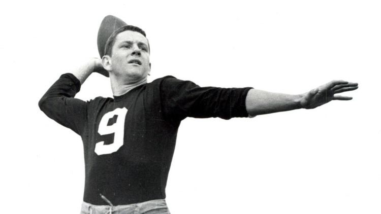 Bob Williams (quarterback) Former Notre Dame Football AllAmerican Bob Williams Dies At Age 86