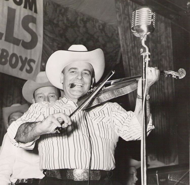 Bob Wills What Makes Bob Holler The Real Mr Heartache