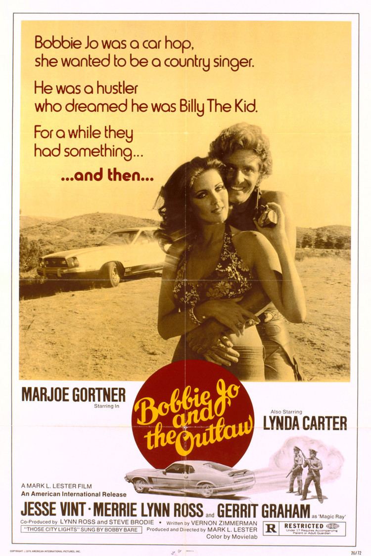 Marjoe Gortner smiling while hugging Lynda Carter in the movie poster of the 1976 crime drama film, Bobbie Jo and the Outlaw