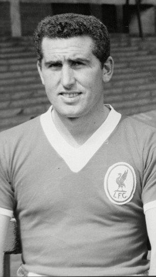 Bobby Campbell (English footballer) Tributes pour in after former Chelsea manager Bobby Campbell dies