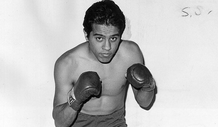 Bobby Chacon Bobby Chacon former twodivision boxing champion from Sylmar dies