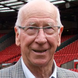 Bobby Charlton Bobby Charlton dead 2017 Footballer killed by celebrity death hoax
