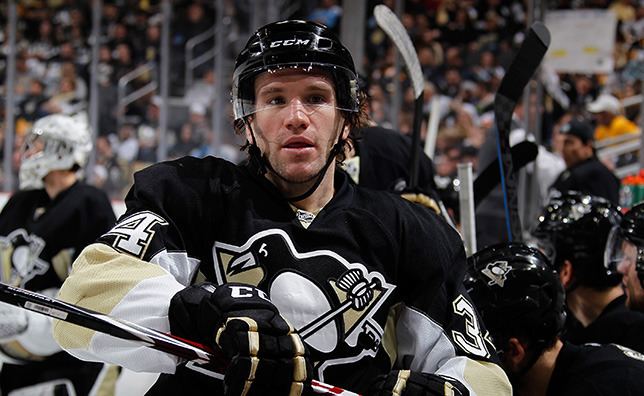 Bobby Farnham Penguins ReSign Forward Bobby Farnham Pittsburgh