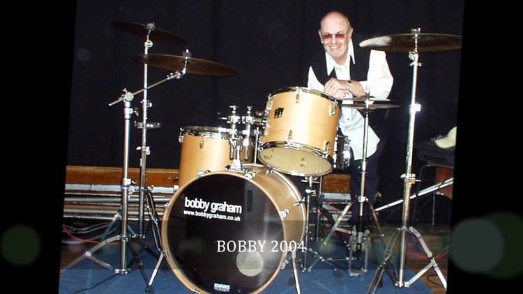 Bobby Graham (musician) ray davies talks about bobby graham and the kinks YouTube