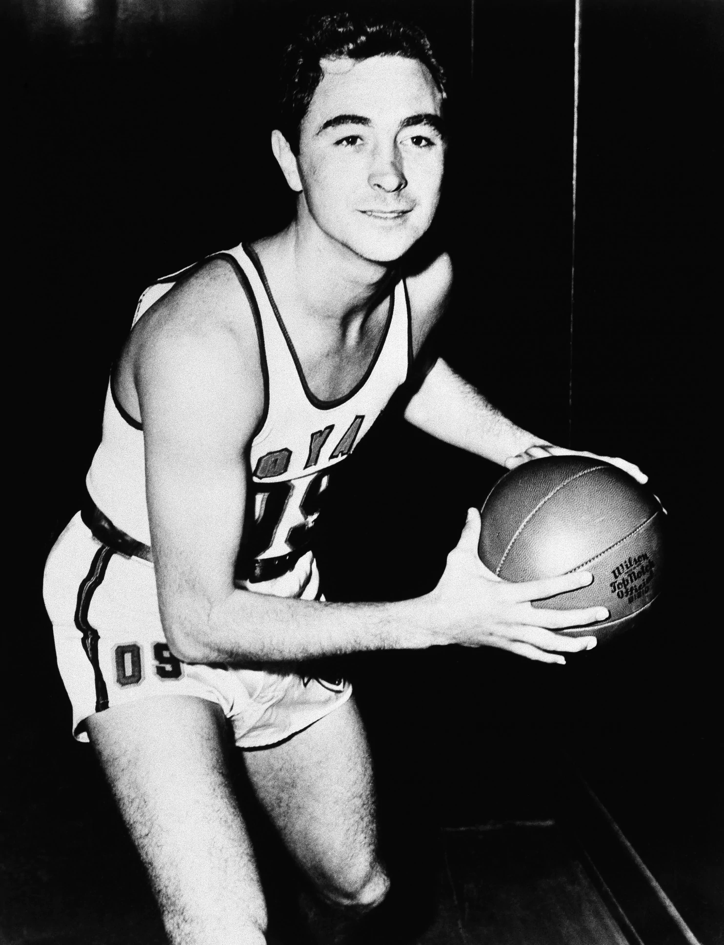Bobby Wanzer Bobby Wanzer basketball Hall of Famer with Rochester Royals dies