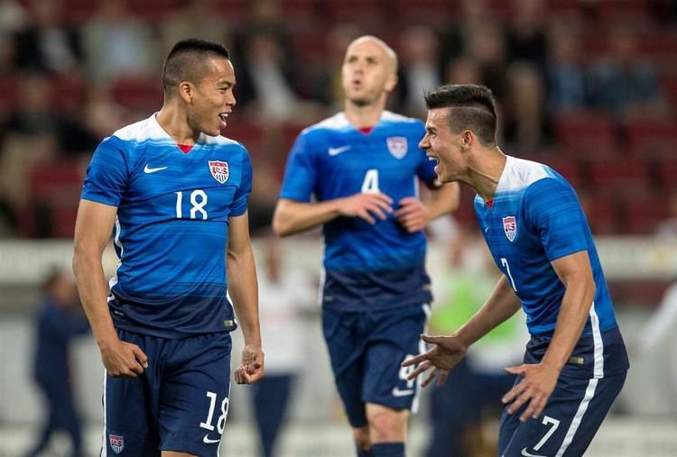 Bobby Wood (soccer) Bobby Wood Lifts US Men39s Soccer to Historic Win Over