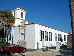 Boca Grande Community Center httpsuploadwikimediaorgwikipediacommonsthu