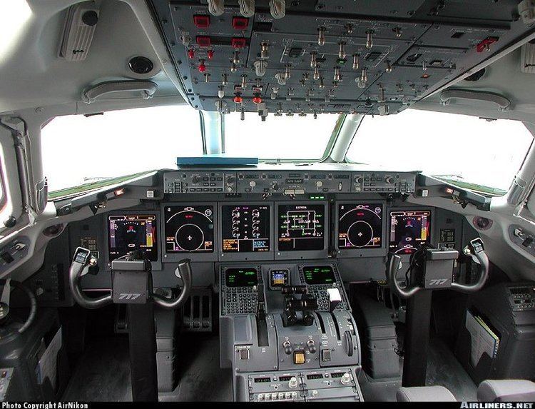 Boeing 717 Airlinersnet
