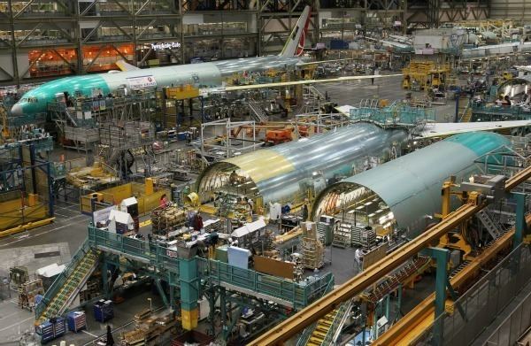 Boeing Everett Factory The world39s biggest building is so massive it supposedly has its own