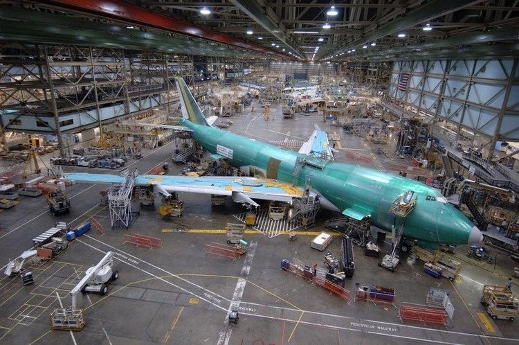 Boeing Everett Factory Boeing Everett Factory it is the largest building in the world YouTube