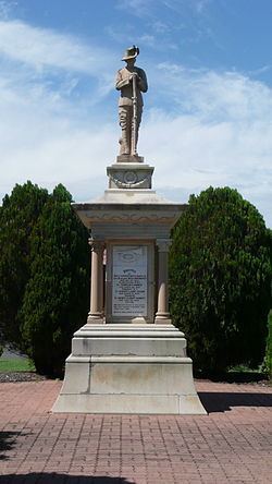 Boer War Memorial, Gatton httpsuploadwikimediaorgwikipediacommonsthu